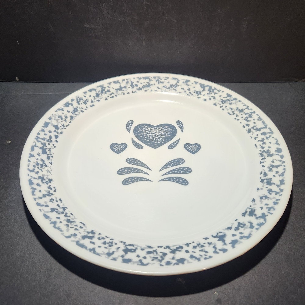 One Discontinued Corelle Blue Hearts 10.25 Inch Dinner Plate